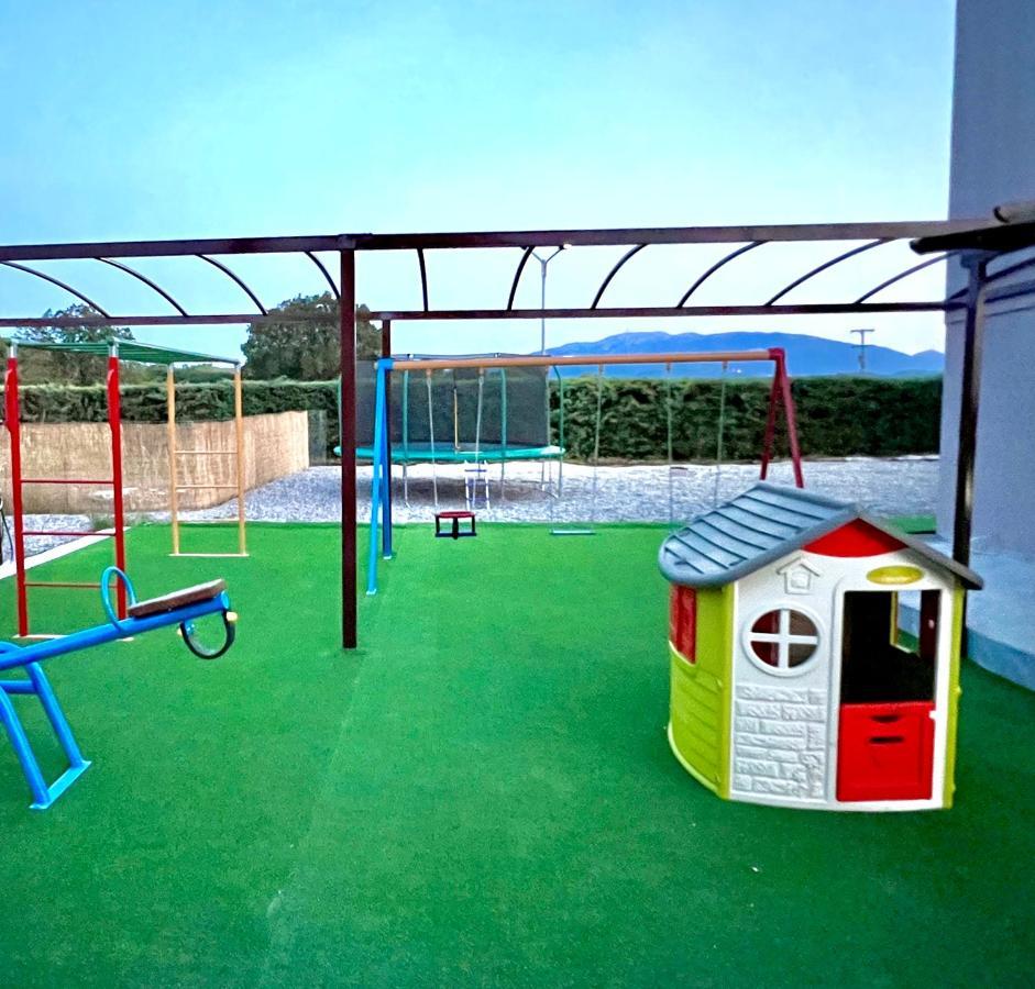 Rouga Paradise Resort วอนิตซา ภายนอก รูปภาพ